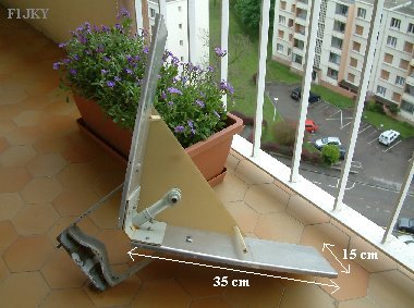 Vue de Côté sans une partie du Capotage
