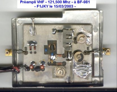 vue de l'intérieur du préampli vers 121,5 Mhz