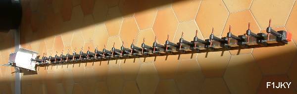 Antenne Yagi 13cm F9FT modifiée par F1JKY